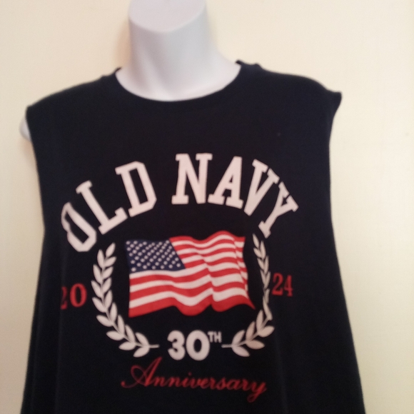 🛍️ BUNDLE ONLY 🛍️Old Navy 30th Anniversary Navy Blue Tank Top - Picture 2 of 6